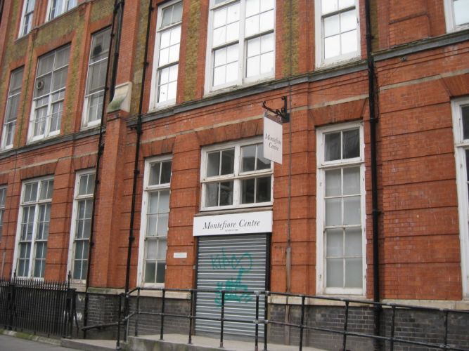 Robert Montefiore School